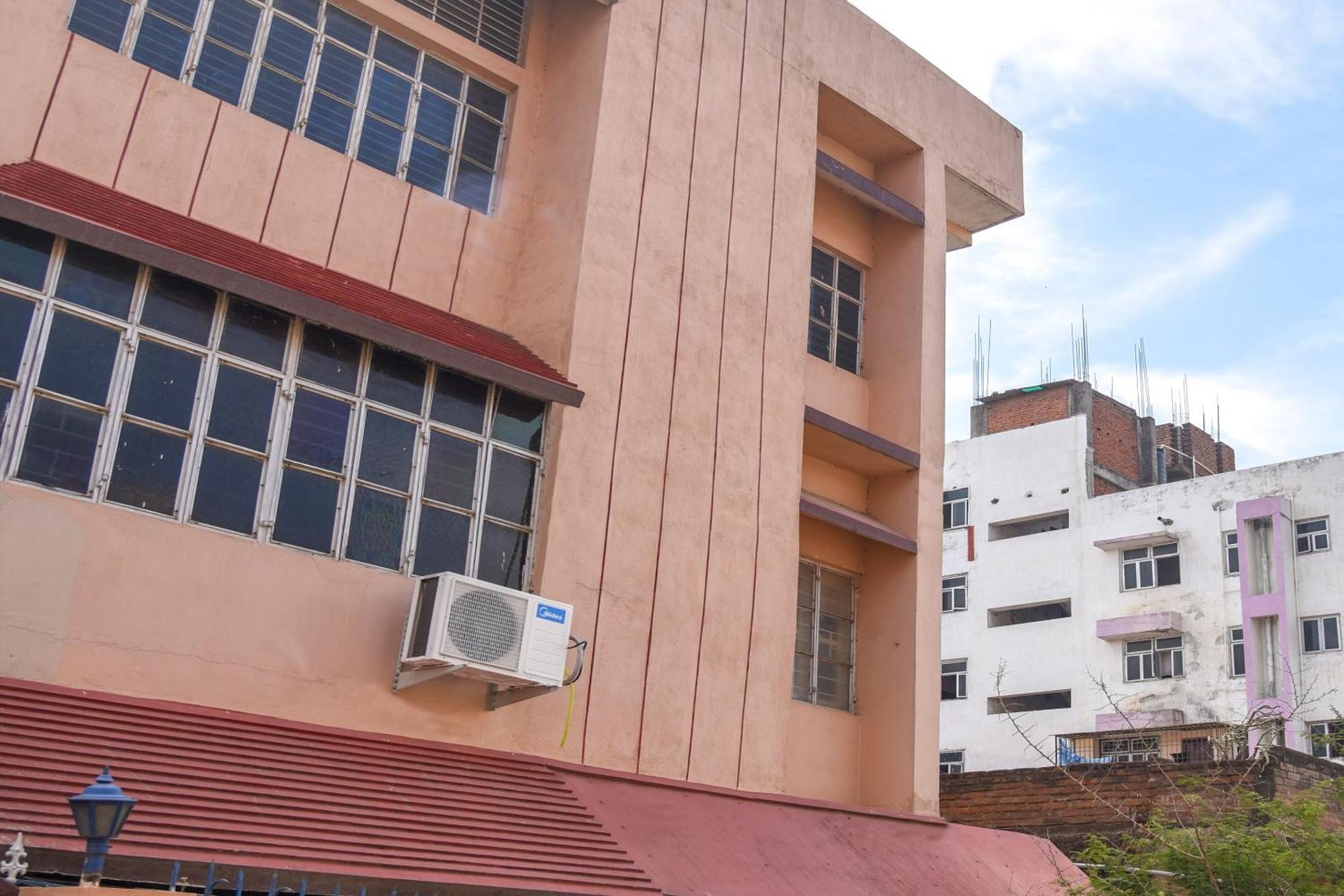 Hotel O Vibrant Inn Danapur Exterior foto